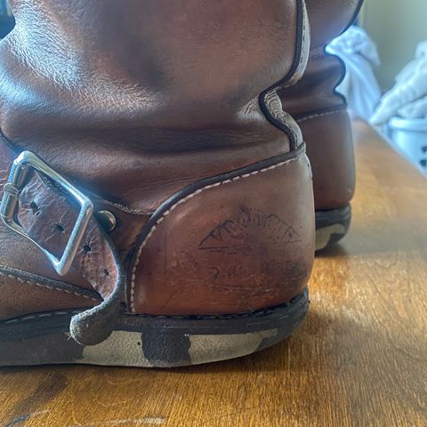 Thurmont Leather Company Munson Engineer in Unknown Natural Veg Tan