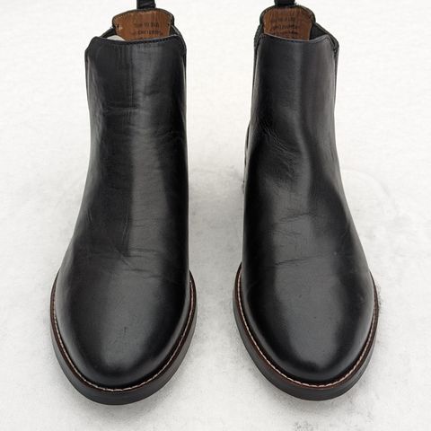 Thursday Duchess in Black Full Grain