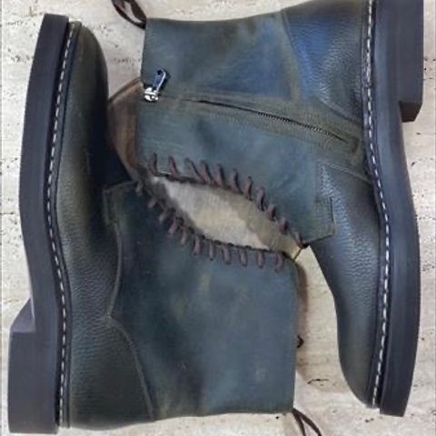 John Lobb Unlisted Model in Unlisted Leather