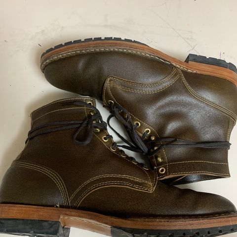 View photo of White's MP-Sherman Plain Toe in Horween Olive Waxed Flesh