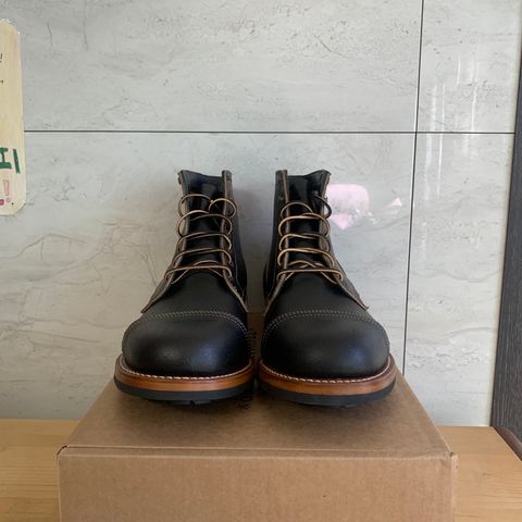 Truman Cap Toe Boot in Horween Black Waxed Flesh