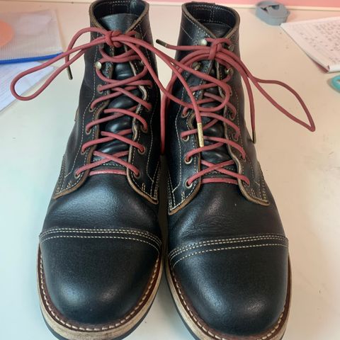 Truman Cap Toe Boot in Horween Black Waxed Flesh