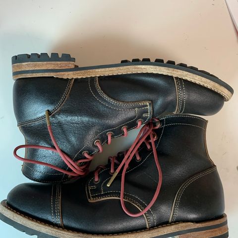 Truman Cap Toe Boot in Horween Black Waxed Flesh