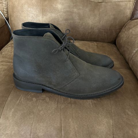 Thursday Scout in Dark Olive WeatherSafe Suede