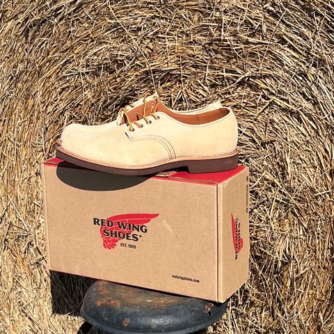 View photo of Red Wing Foreman Oxford in S.B. Foot Hawthorne Muleskinner