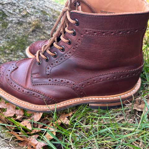 Tricker's Stow Country Boot in C.F. Stead Bordeaux Oiled Shoulder