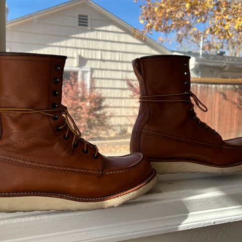 Red Wing 8-Inch Classic Moc in S.B. Foot Oro-Iginal