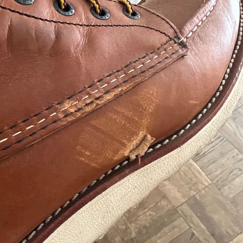 Red Wing 8-Inch Classic Moc in S.B. Foot Oro-Iginal