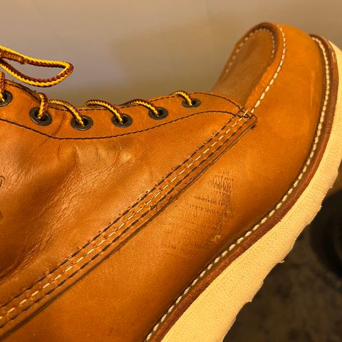 Red Wing 8-Inch Classic Moc in S.B. Foot Oro-Iginal