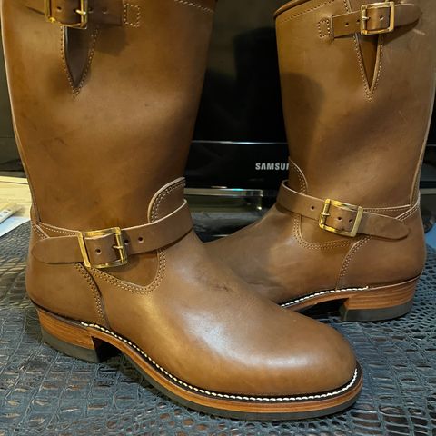 Attractions BILTBUCK Engineer Boots in Crust Horsebutt
