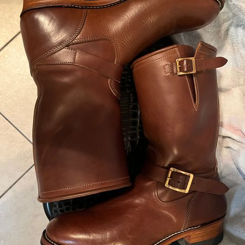 Attractions BILTBUCK Engineer Boots in Crust Horsebutt