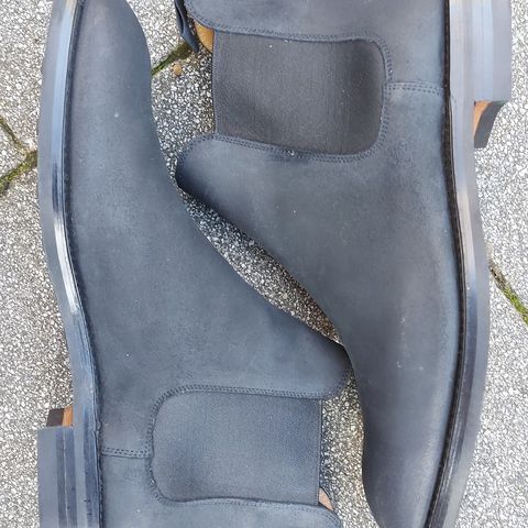 Crockett & Jones Chelsea 5 in Navy Roughout Suede