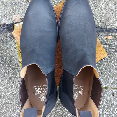 Crockett & Jones Chelsea 5 in Navy Roughout Suede