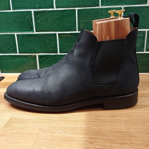 Crockett & Jones Chelsea 5 in Navy Roughout Suede
