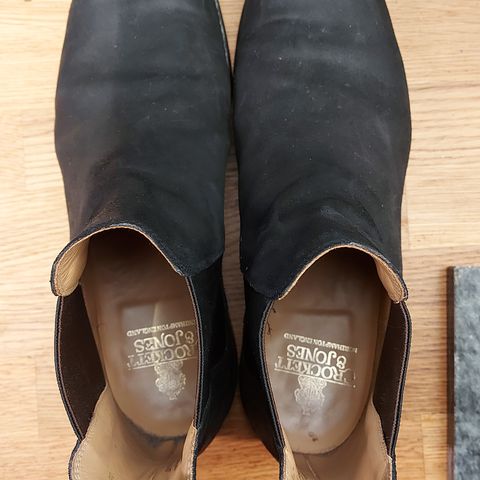 Crockett & Jones Chelsea 5 in Navy Roughout Suede