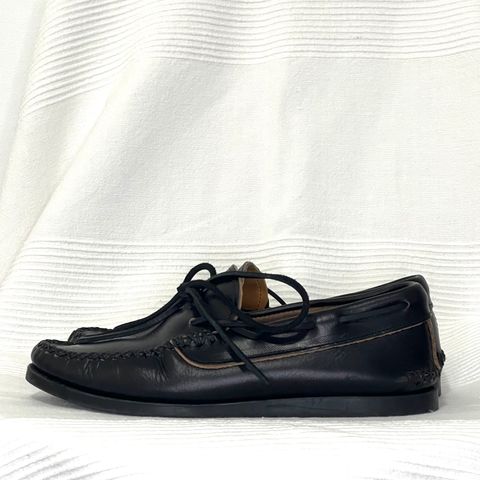 Yuketen Canoe Moc in Horween Black Chromexcel
