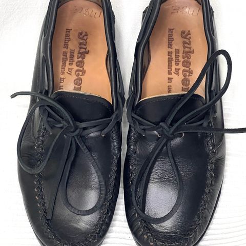 Yuketen Canoe Moc in Horween Black Chromexcel