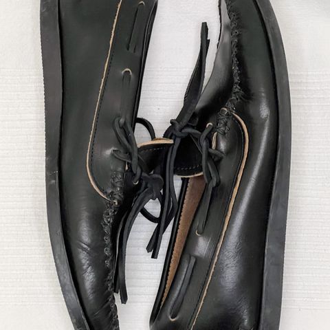 Yuketen Canoe Moc in Horween Black Chromexcel