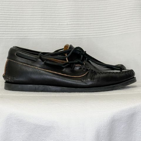 Yuketen Canoe Moc in Horween Black Chromexcel