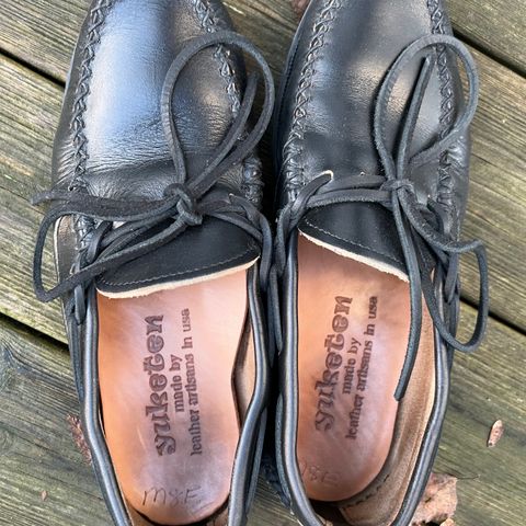 Yuketen Canoe Moc in Horween Black Chromexcel