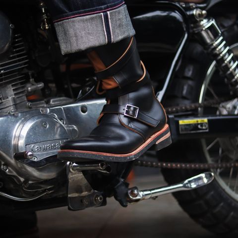 Briselblack The Hanker Tanker Boots in S.B. Foot Black Dawson