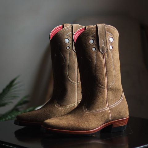 Briselblack The Bullet Cowboy Boots in Horween Natural Chromexcel Roughout