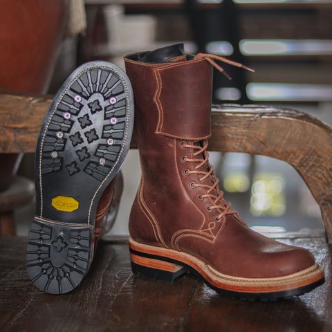 Fortis french army boots in Indonesian Red Brown Pull Up
