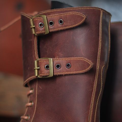 Fortis french army boots in Indonesian Red Brown Pull Up