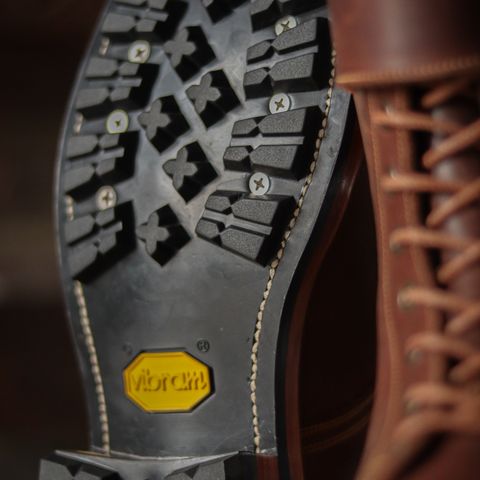 Fortis french army boots in Indonesian Red Brown Pull Up