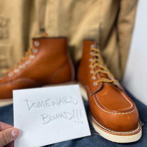 Red Wing 8-Inch Classic Moc in S.B. Foot Oro Legacy