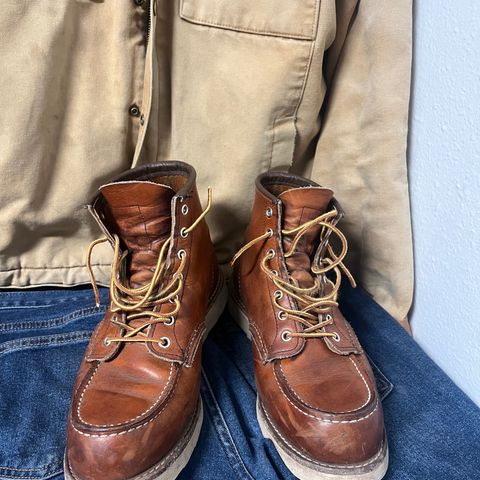 Red Wing 8-Inch Classic Moc in S.B. Foot Oro Legacy