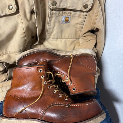 Red Wing 8-Inch Classic Moc in S.B. Foot Oro Legacy