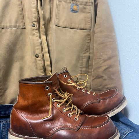 Red Wing 8-Inch Classic Moc in S.B. Foot Oro Legacy