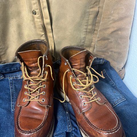 Red Wing 8-Inch Classic Moc in S.B. Foot Oro Legacy