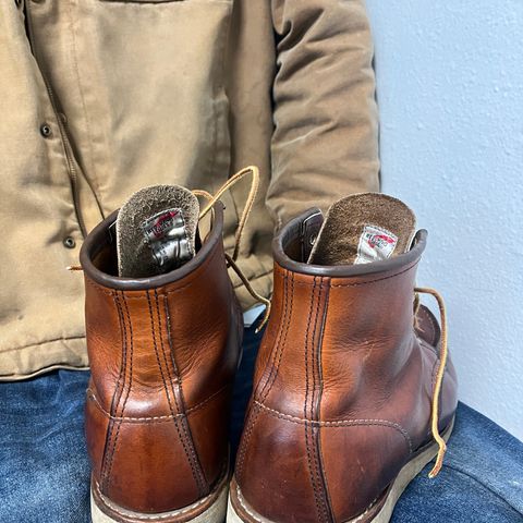 Red Wing 8-Inch Classic Moc in S.B. Foot Oro Legacy