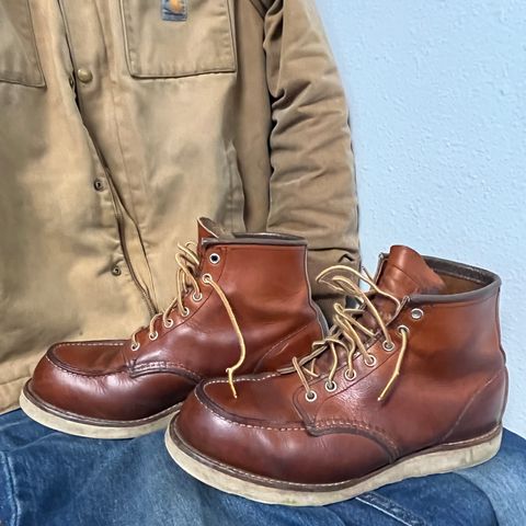Red Wing 8-Inch Classic Moc in S.B. Foot Oro Legacy