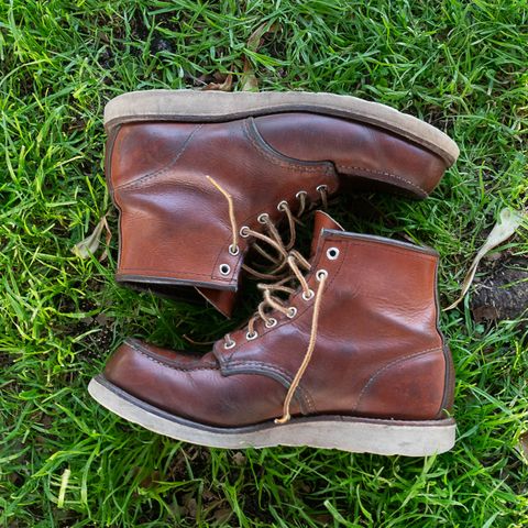 Red Wing 8-Inch Classic Moc in S.B. Foot Oro Legacy