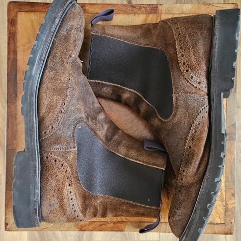 Tricker's Henry Country Dealer Boot in C.F. Stead Snuff Waxed Suede