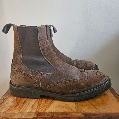 Tricker's Henry Country Dealer Boot in C.F. Stead Snuff Waxed Suede