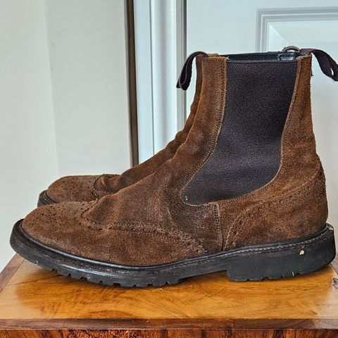 Tricker's Henry Country Dealer Boot in C.F. Stead Snuff Waxed Suede