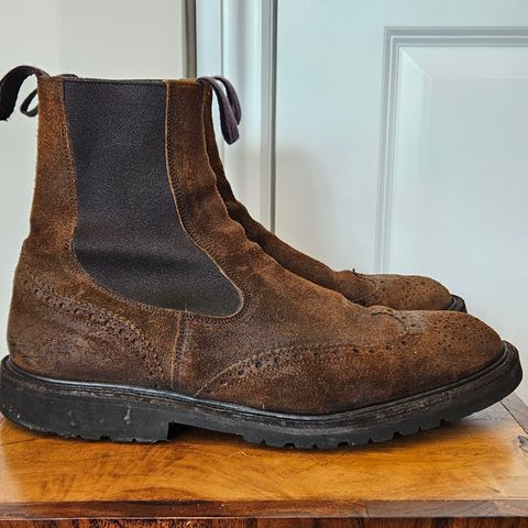 Tricker's Henry Country Dealer Boot in C.F. Stead Snuff Waxed Suede