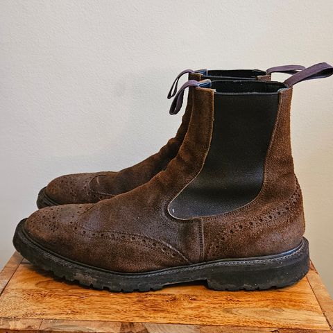 Tricker's Henry Country Dealer Boot in C.F. Stead Snuff Waxed Suede