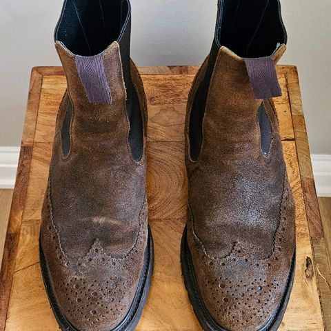 Tricker's Henry Country Dealer Boot in C.F. Stead Snuff Waxed Suede