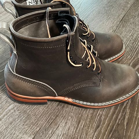 Nicks Falcon in Horween Charcoal Cypress