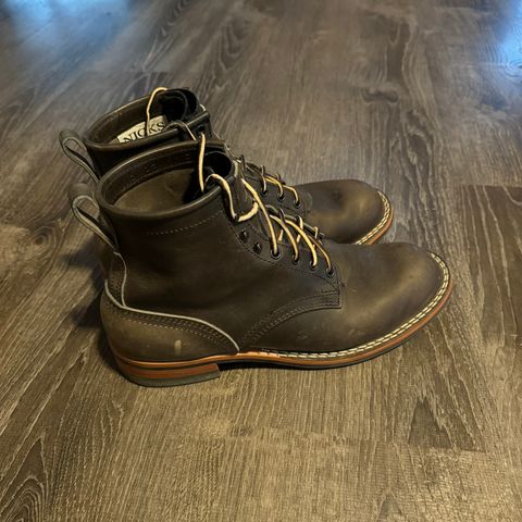 Nicks Falcon in Horween Charcoal Cypress