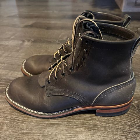 Nicks Falcon in Horween Charcoal Cypress