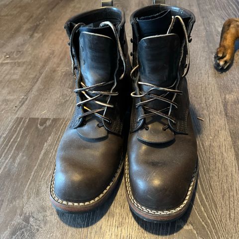 Nicks Falcon in Horween Charcoal Cypress
