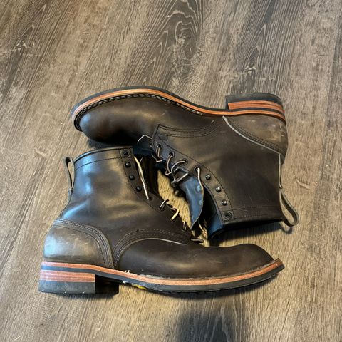 Nicks Falcon in Horween Charcoal Cypress