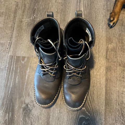 Nicks Falcon in Horween Charcoal Cypress