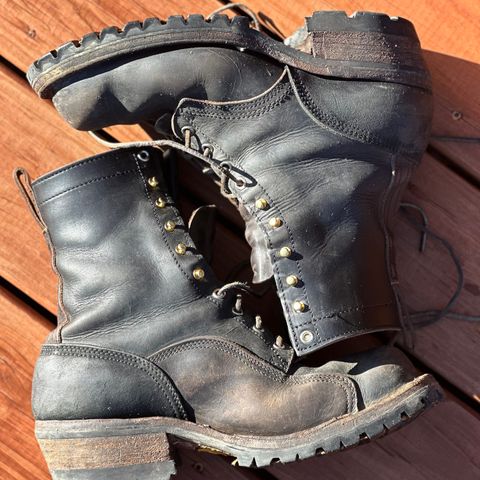 View photo of Nicks Unlisted Model in Horween Black Chromexcel